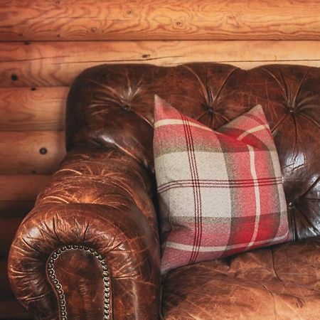 Tomatin - Luxury Two Bedroom Log Cabin With Hot Tub Berwick Upon Tweed Eksteriør bilde