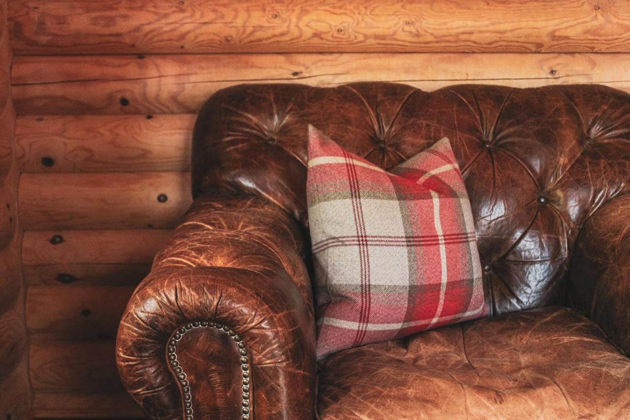 Tomatin - Luxury Two Bedroom Log Cabin With Hot Tub Berwick Upon Tweed Eksteriør bilde