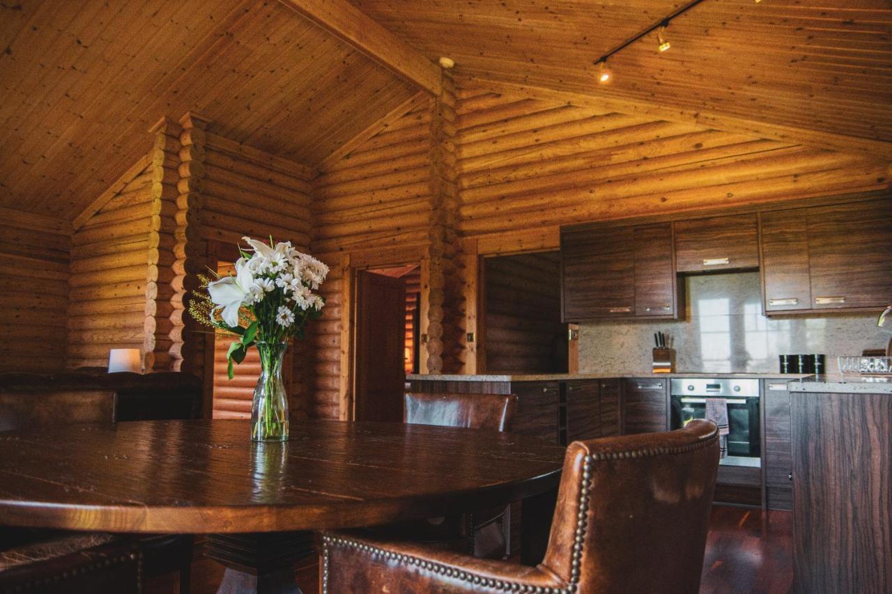 Tomatin - Luxury Two Bedroom Log Cabin With Hot Tub Berwick Upon Tweed Eksteriør bilde